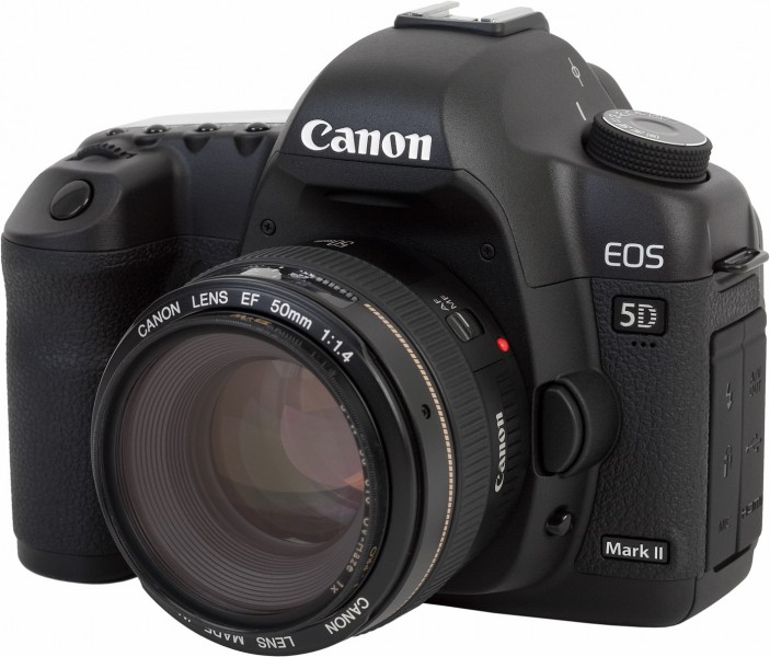 Canon_EOS_5D_Mark_II_with_50mm_1.4_oriol_morte_blog