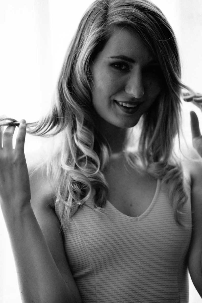 Beauty & Glamour Oriol Morte Photo Gallery