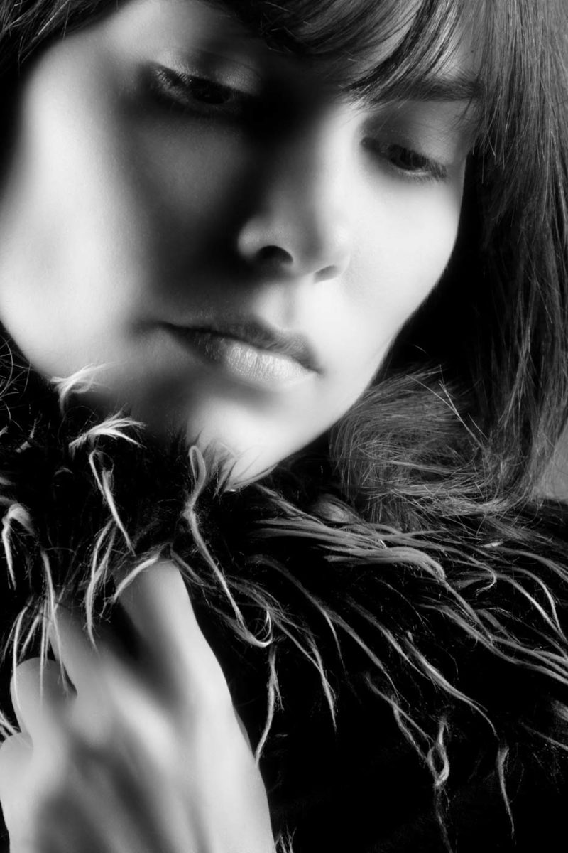 Beauty & Glamour Oriol Morte Photo Gallery