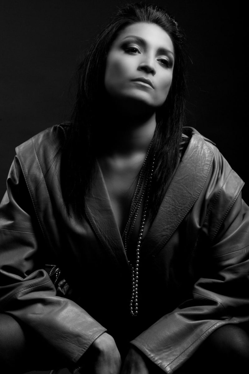 Beauty & Glamour Oriol Morte Photo Gallery
