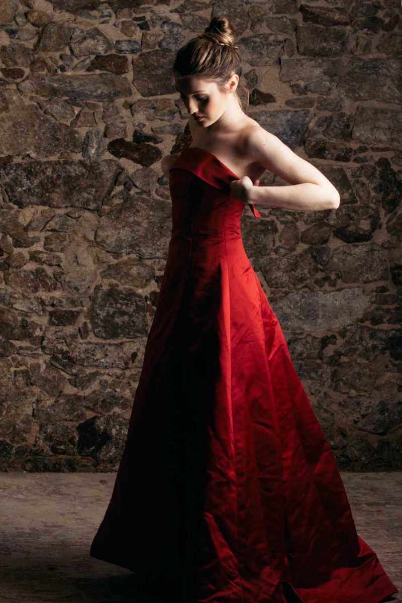 Beauty & Glamour Oriol Morte Photo Gallery