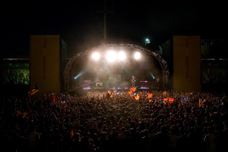 Obrint Pas at TV3 Anniversary Festival