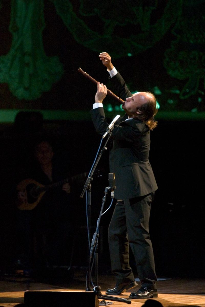 Carlos Núñez performing at Palau de la Música Catalana