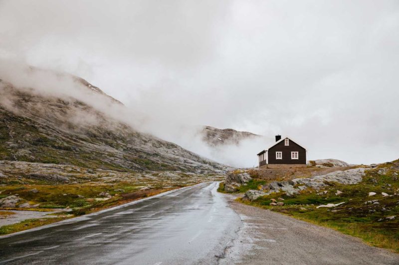 Carretera prop de Djupvatnet